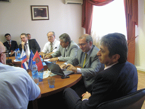 Встреча в банке <a class="auto" href=