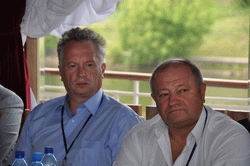 Круглый стол на теплоходе Круглый стол на теплоходе