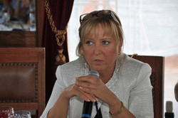 Круглый стол на теплоходе Круглый стол на теплоходе